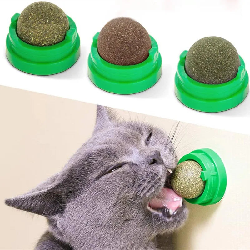 Natural Catnip Stick-On Ball Toy for Cats - Digestive Health & Entertainment Treat